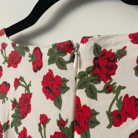 1950s Style Red Roses Summer Dress - Picture 6 of 9
